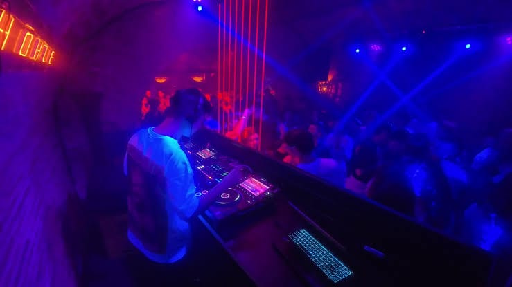 Höhle Club