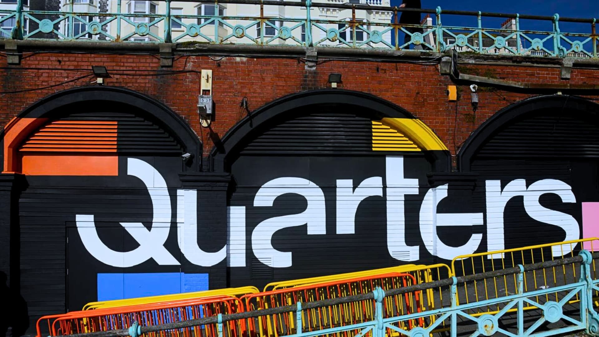Portada de Quarters
