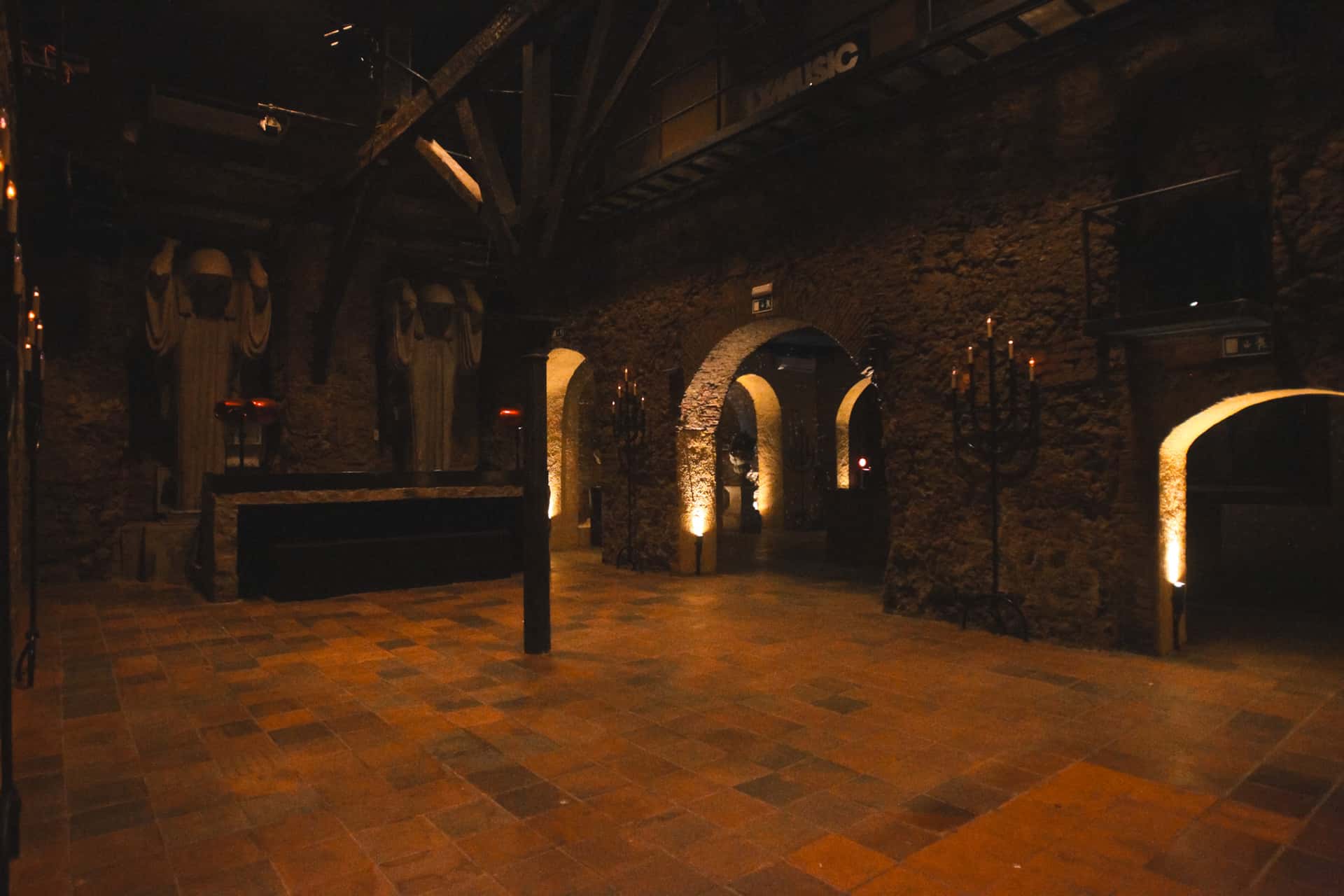Temple Club