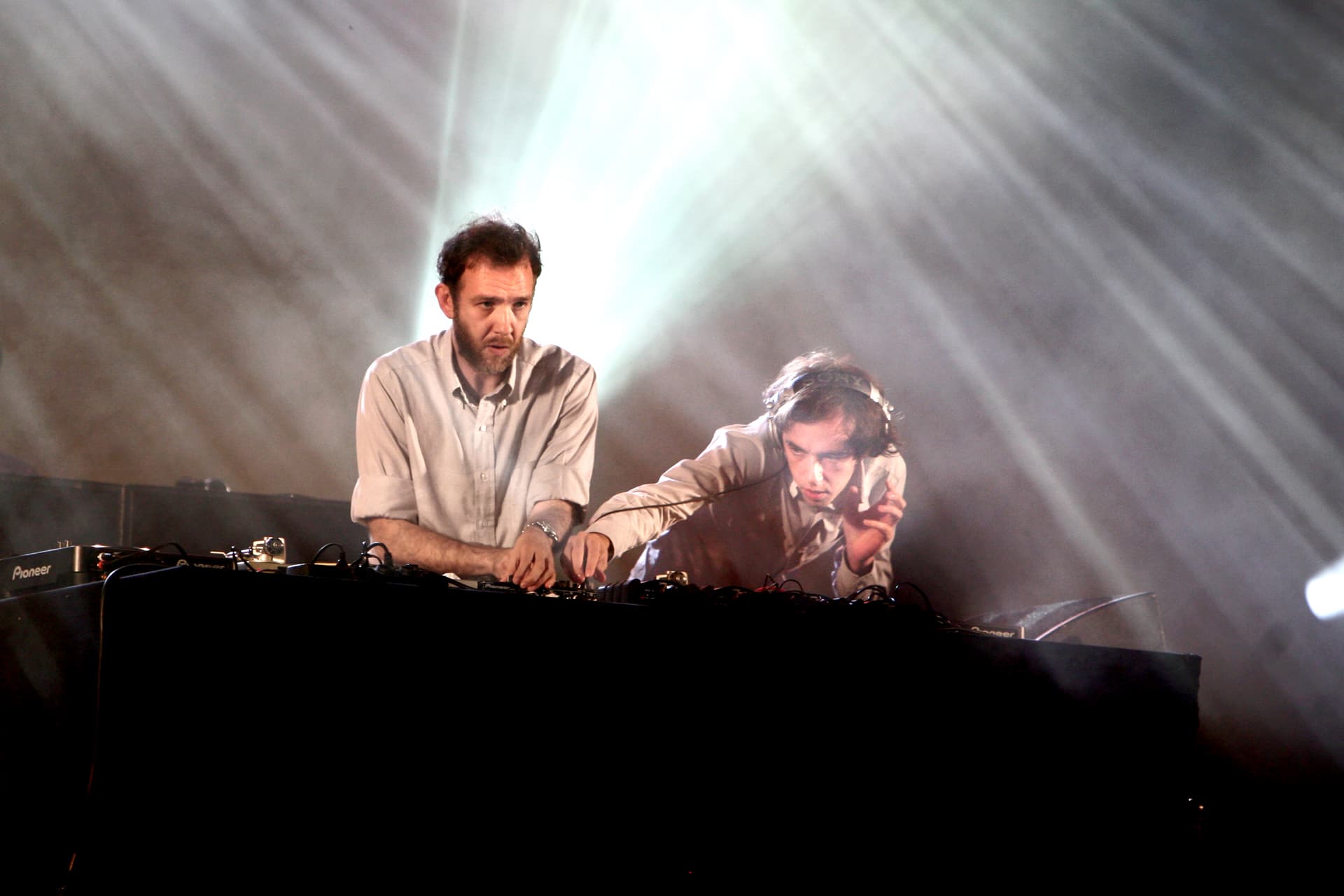 Cover of 2manydjs