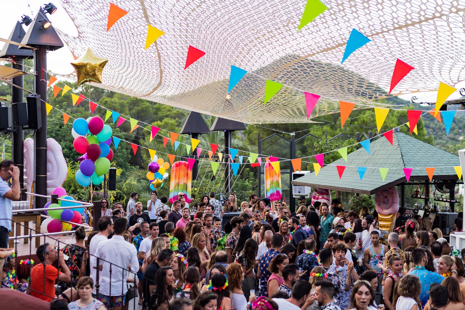 Cova Santa Presents Hippy House