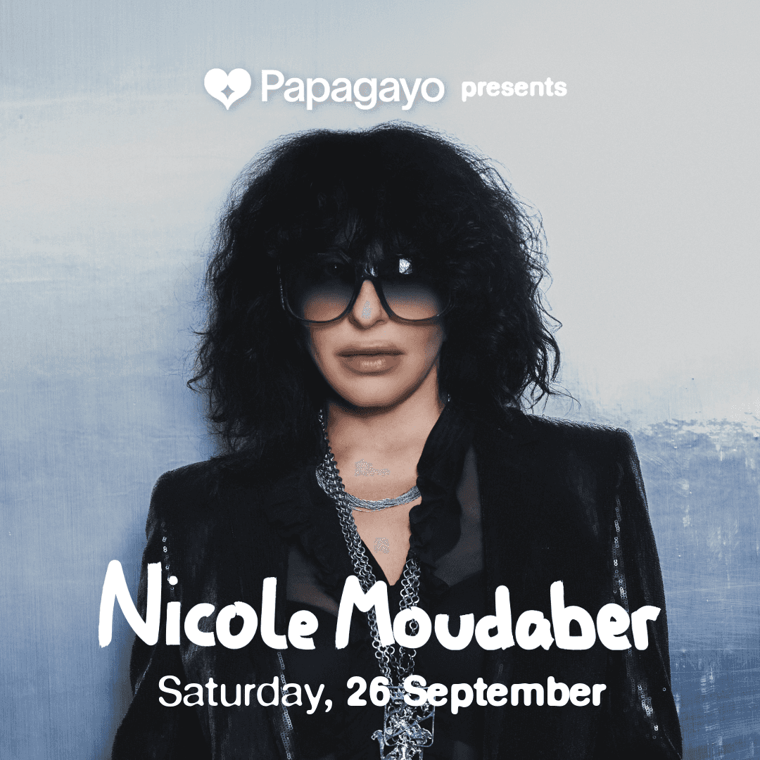 Cartel de Nicole Moudaber · Essence