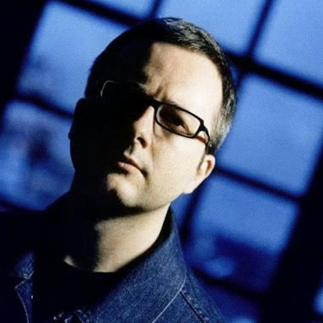 SIGH.CLUB 9 YEARS w/ Carl Finlow aka Random Factor + Innuendo
