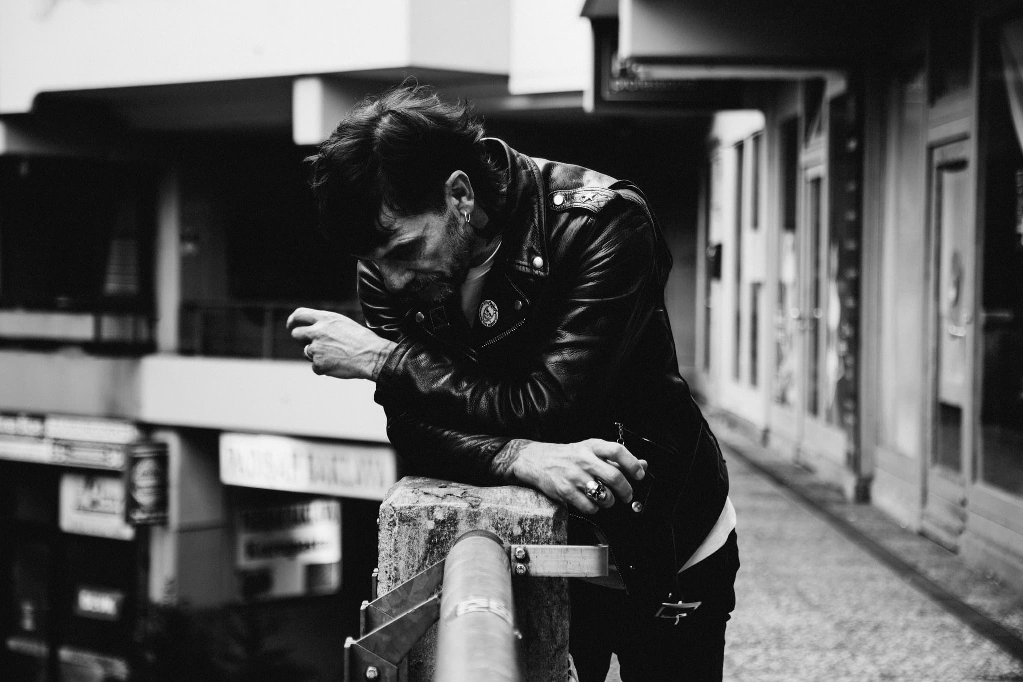 La consagración del brutalismo sonoro: Oscar Mulero y la Medalla de Oro a la resistencia cultural