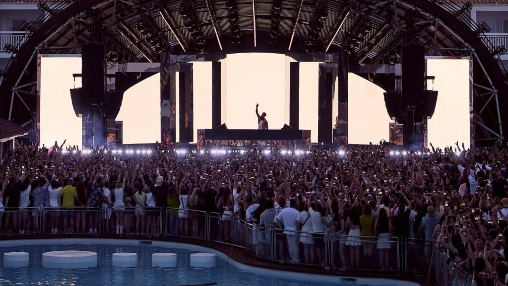 Calvin Harris: Cartel Completo en Ushuaïa Ibiza 2026