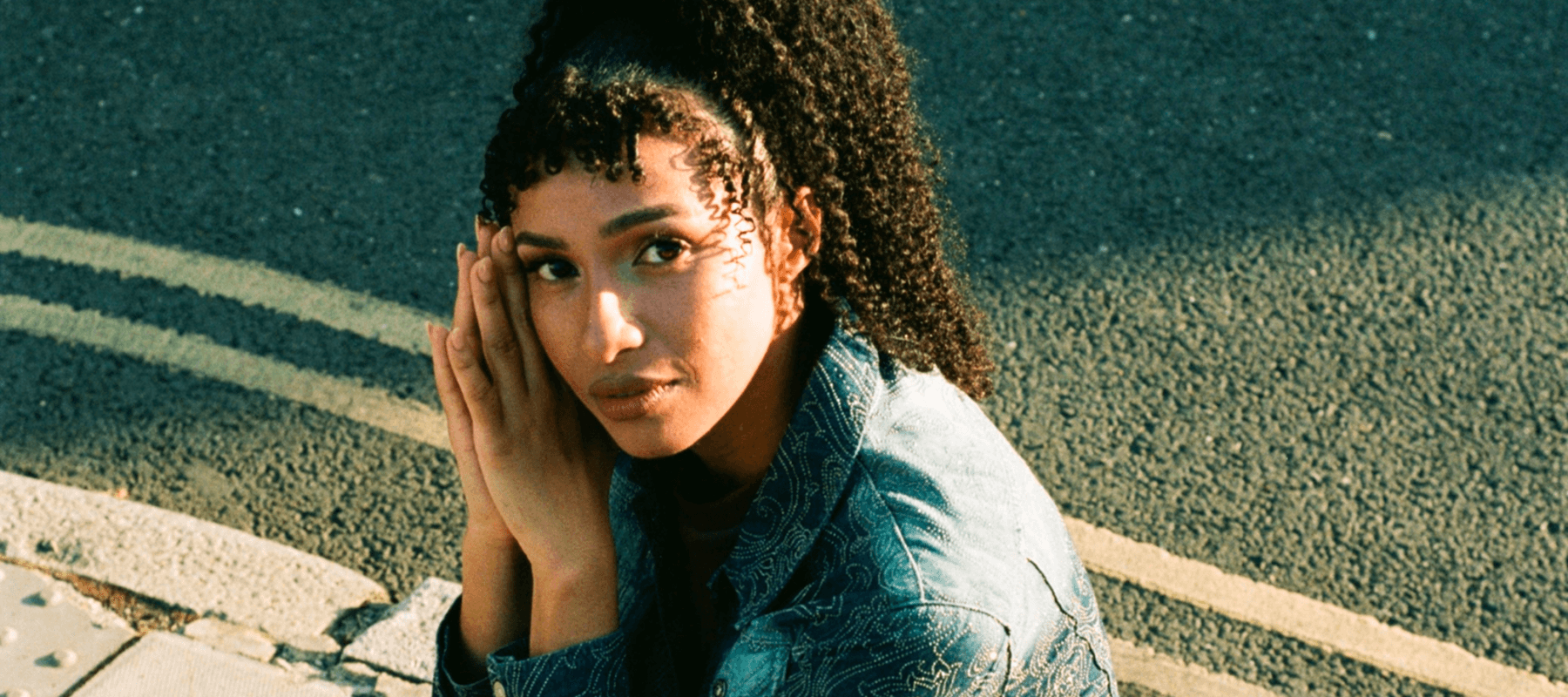 Mia Koden estrena Broken Swing en My Analog Journal