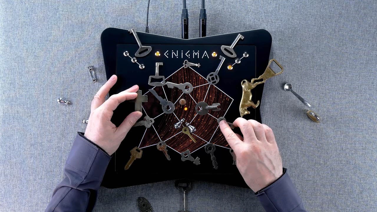 SOMA Enigma: Sintetizador Controlado por Objetos Metálicos