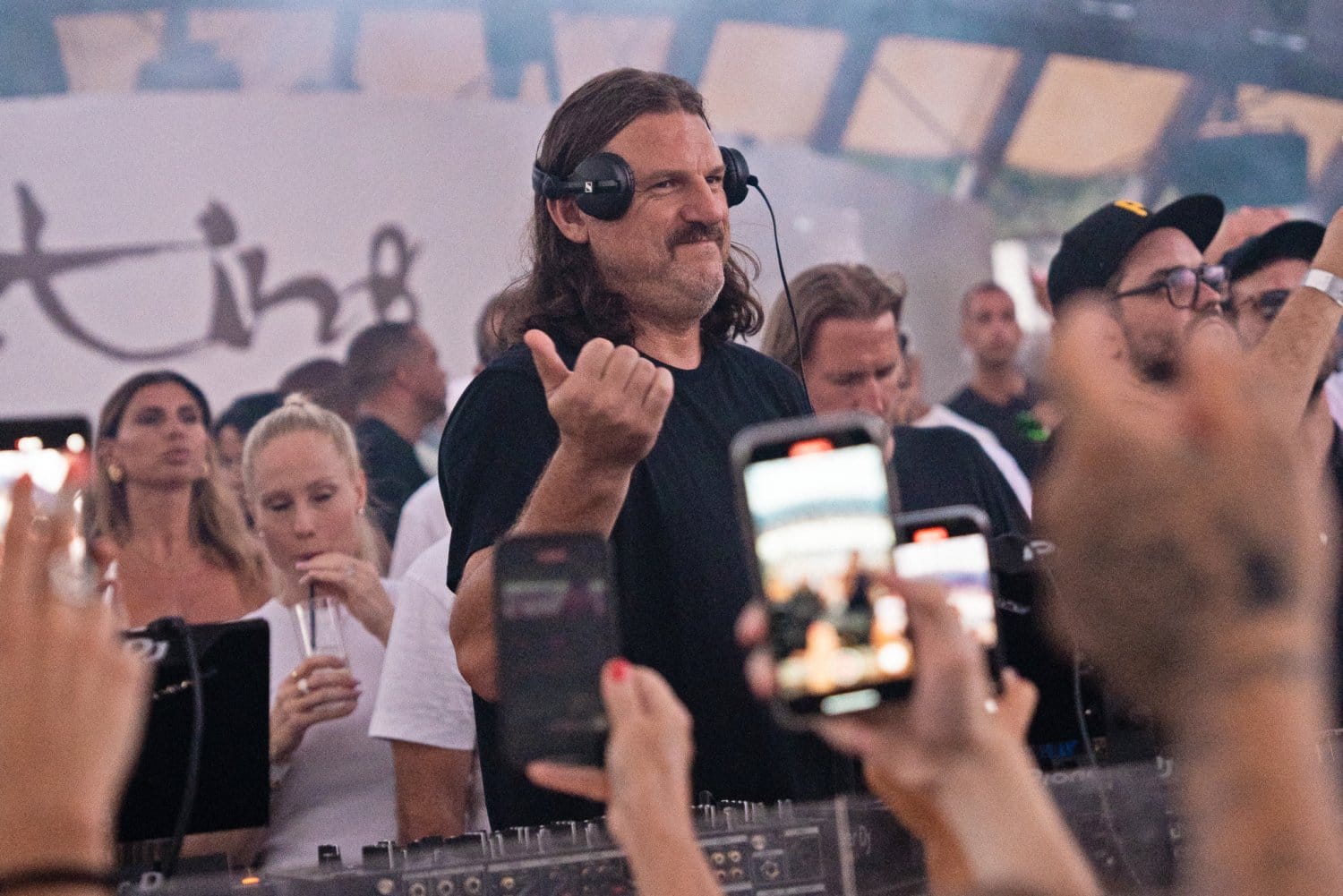 Solomun revive el 'Dance first' en Pacha Ibiza 2026