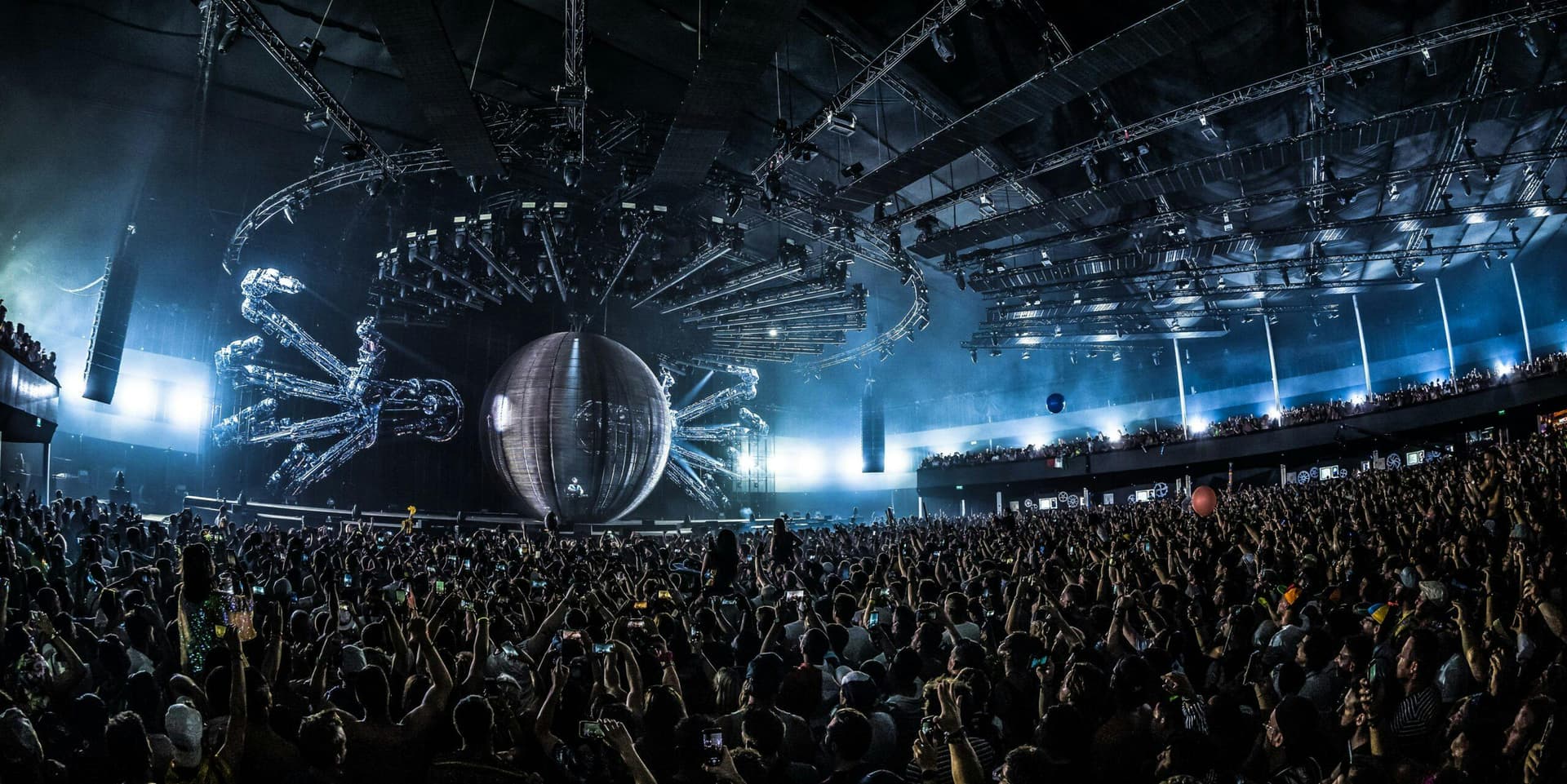 Eric Prydz inaugurates Lycka Recordings with the track Heavy