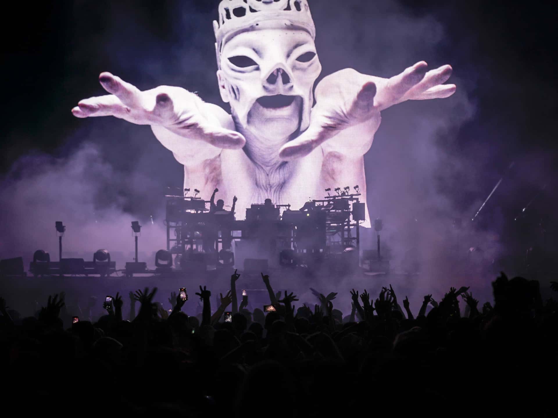 The Chemical Brothers lanzan su 'Go' en vivo en Glastonbury