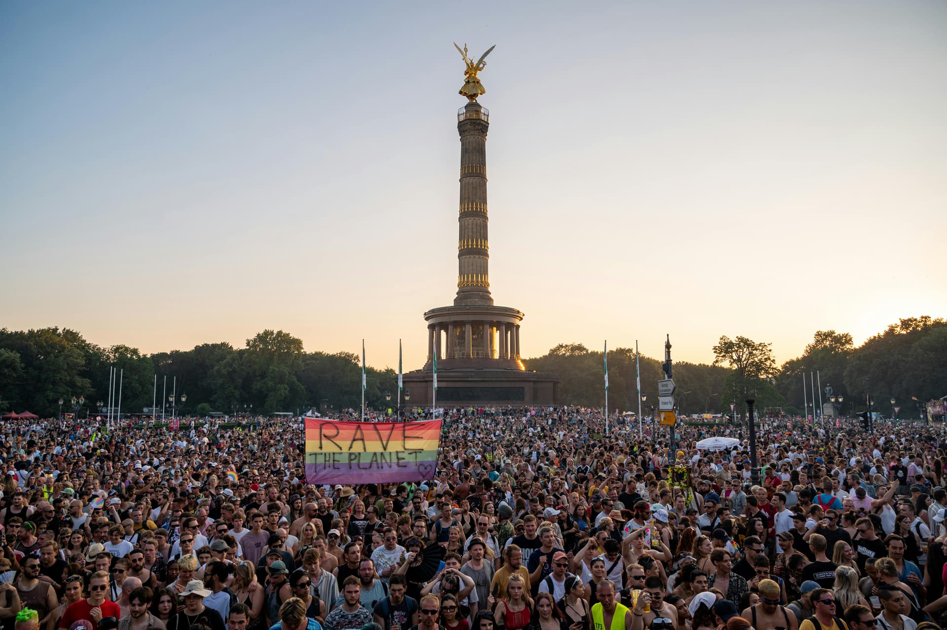 Rave The Planet 2026: 400.000 Personas Toman Berlín