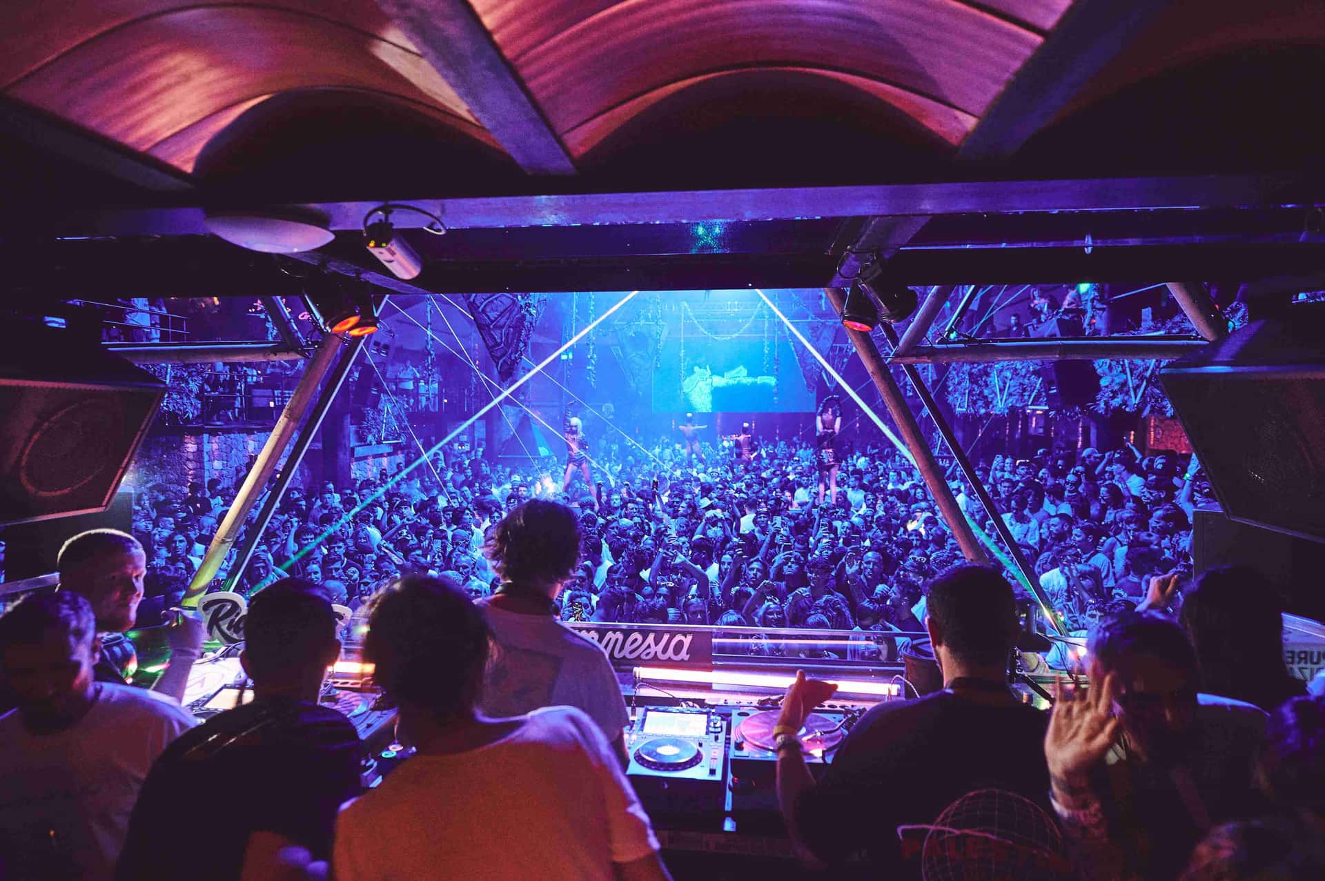 Joseph Capriati toma el control de Pyramid