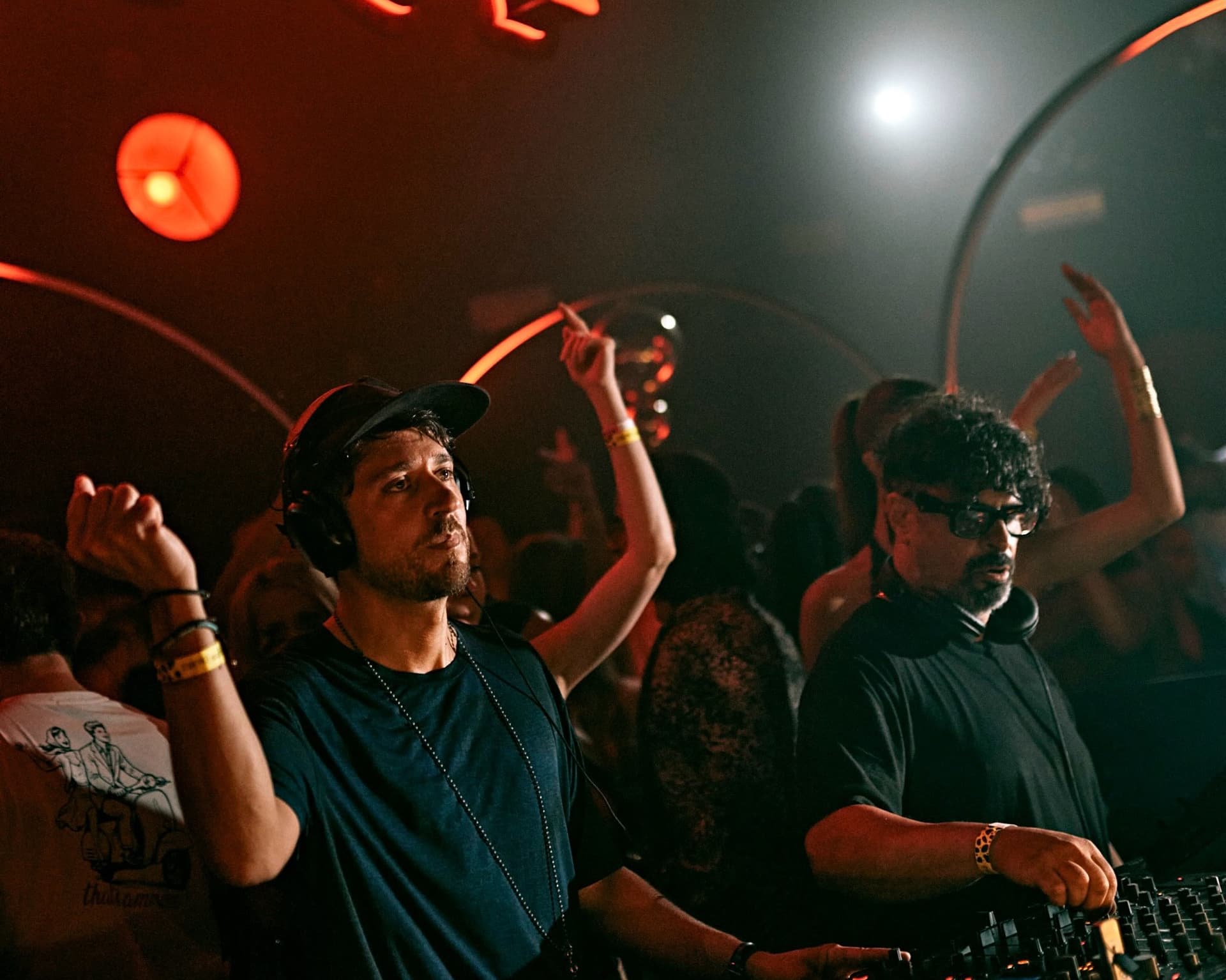 Bedouin Saga contará con DJ Tennis este domingo